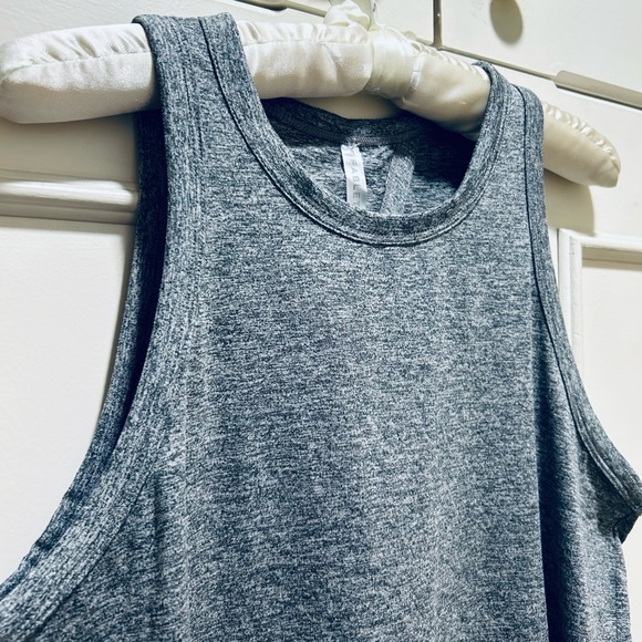 Fabletics Workout Top Size S - Picture 2 of 8